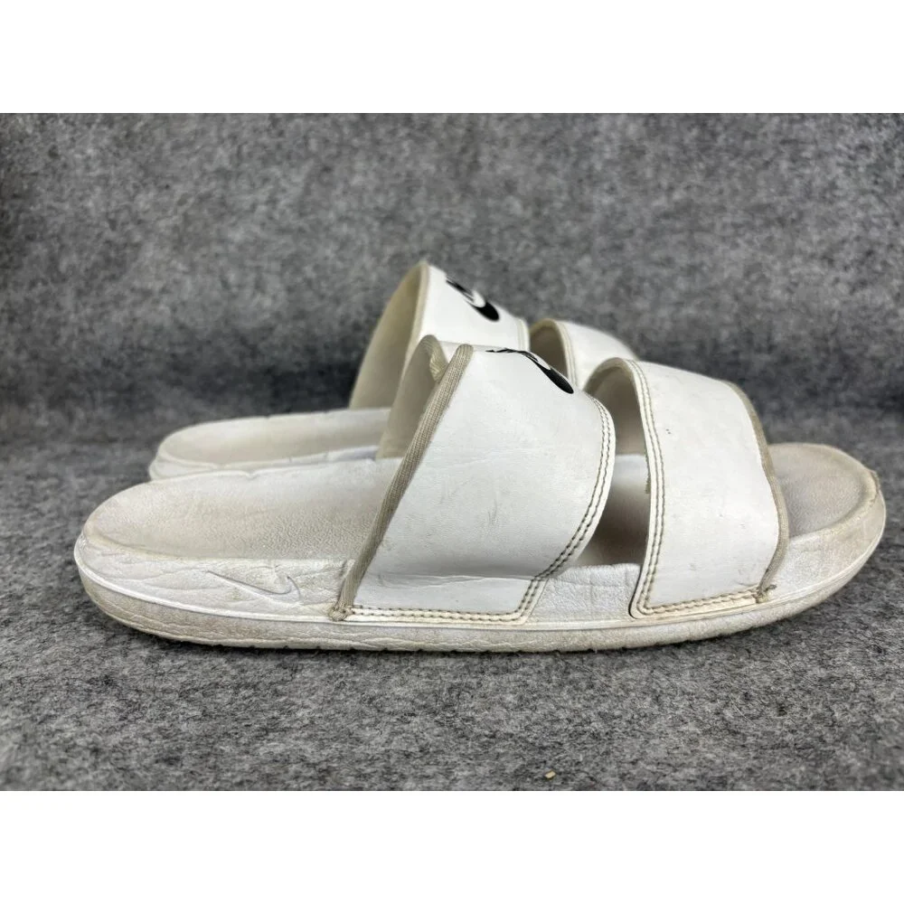 Nike Slide Sandals Shoes Womens‎ Size 11 White Double Strap Comfort Casual